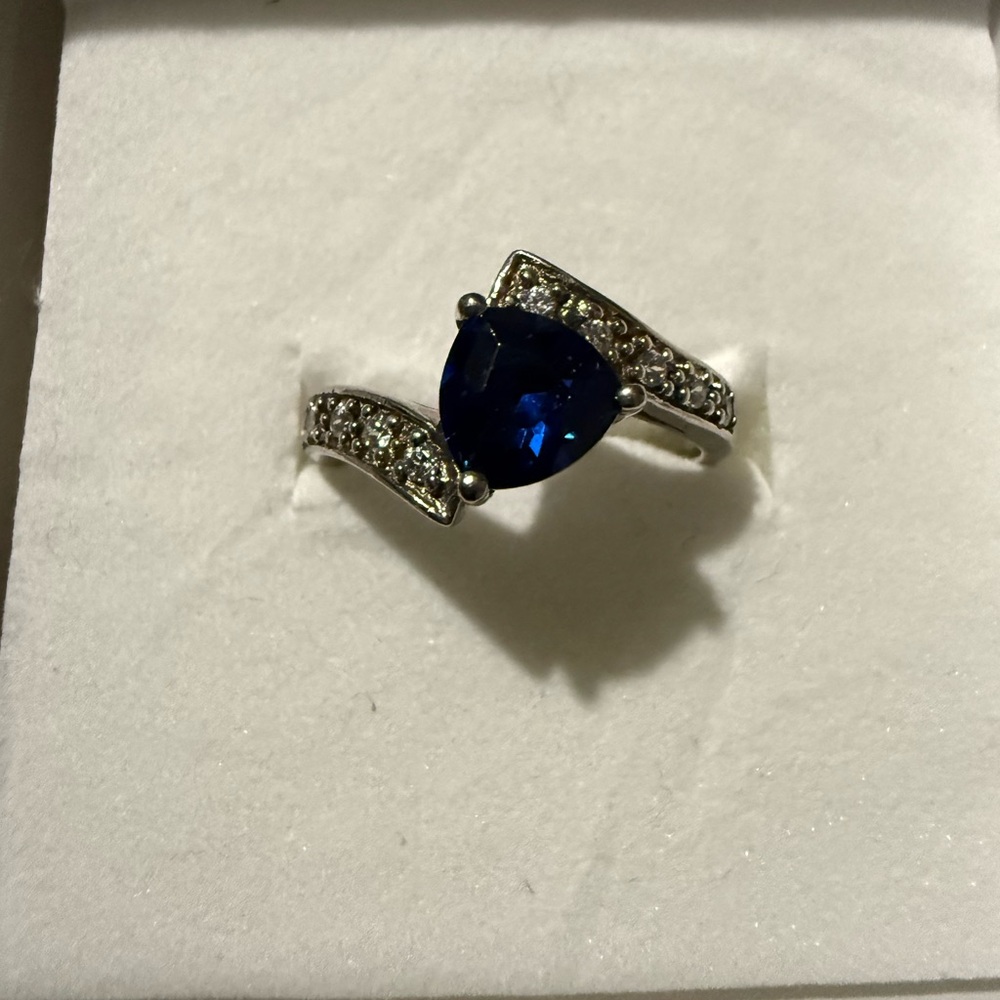 Sterling silver sapphire ring *Flash Sale*